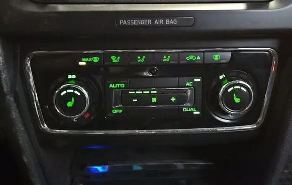 Skoda Superb B6 (3T) Climate control/heater control trim 3T0907044AL IMPRK1527408