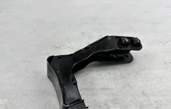 Audi A8 S8 D4 4H Radiator support slam panel bracket 4H0399633A 4H0399633