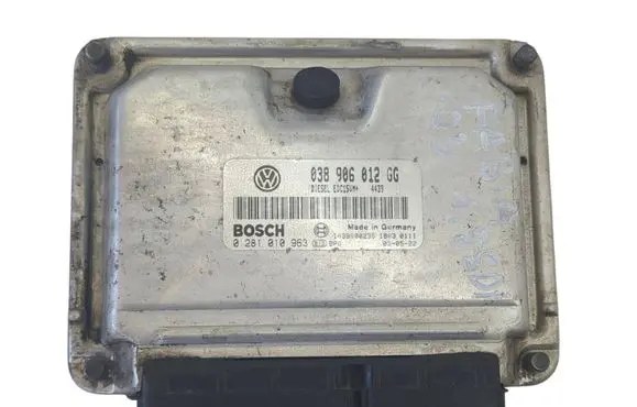 Skoda Fabia Mk1 (6Y) Engine control unit/module 038906012GG 1039S00235 0281010963
