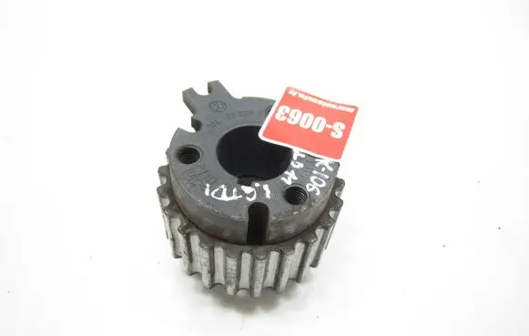 Volkswagen Polo V 6R Fuel pump gear (pulley) 03L130238A