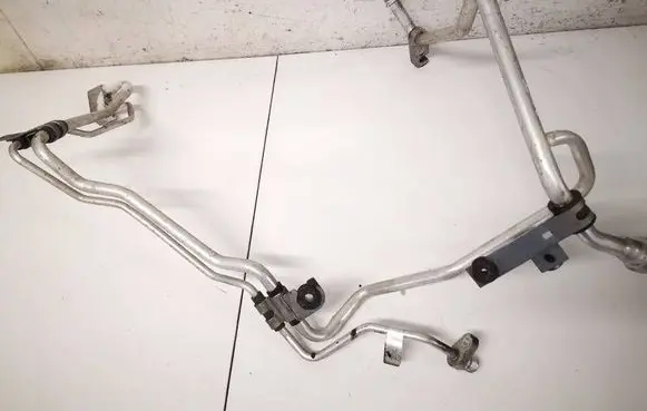 Nissan e-NV200 Air conditioning (A/C) pipe/hose 924504ff0a