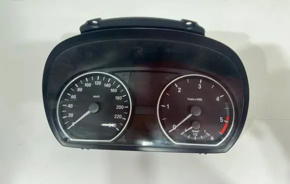 BMW 1 E81 E87 Speedometer (instrument cluster) 9166821 102495285 170159829