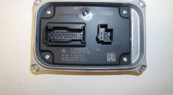 Mercedes-Benz S W223 LED ballast control module A2239001521