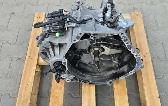 Mazda CX-5 Manual 6 speed gearbox 250526D6010 D6010 EAF7