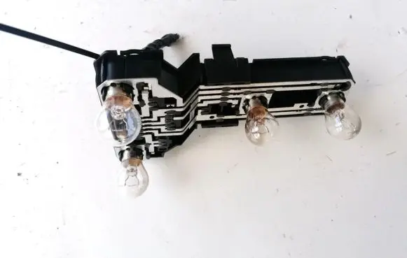 Volkswagen PASSAT B5 Tail light bulb cover holder 3B9945257
