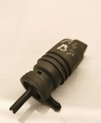 Audi A4 S4 B7 8E 8H Windscreen/windshield washer pump