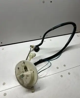 Audi S5 Fuel level sensor 8K0201301B