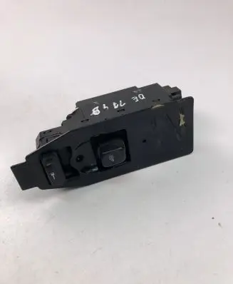 Volvo V70 Electric window control switch 30746075