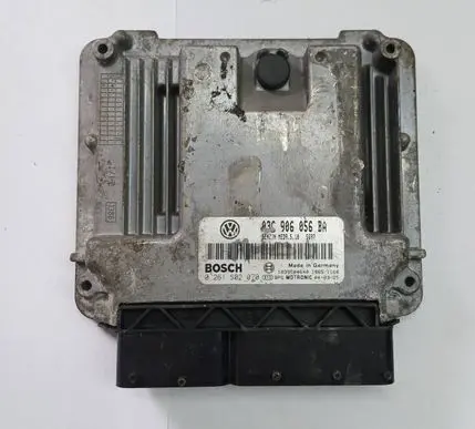 Volkswagen Golf V Engine control unit/module 03C906056BA 0261S02070 MED9510