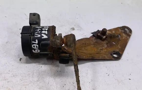 Mercedes-Benz Vito Viano W638 Front height sensor lever 6385420817