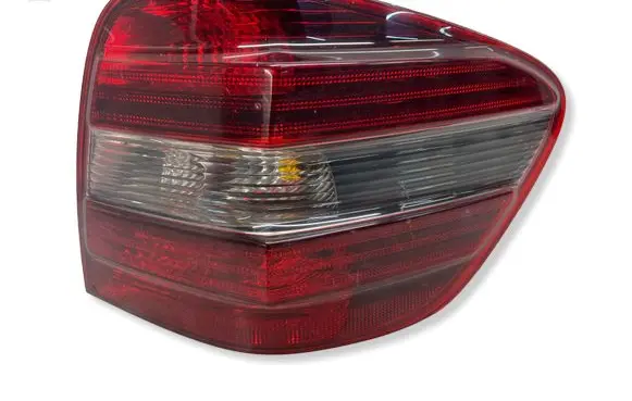 Mercedes-Benz ML W164 Rear/tail lights 404102R