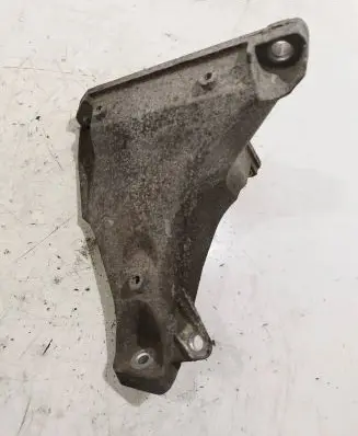 Audi A4 S4 B6 8E 8H Engine mounting bracket 8D0199308AG