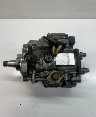 BMW 3 E46 Fuel injection high pressure pump 0470504020
