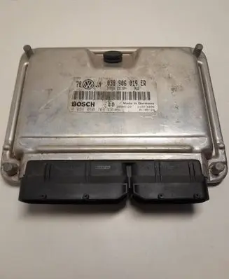 Volkswagen PASSAT B5.5 Engine control unit/module 038906019ER 28SA5122 0281010704