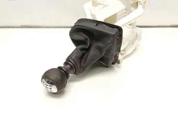 Peugeot RCZ Gear shifter/selector 9688062380