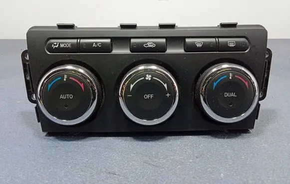 Mazda 6 Climate control unit GDK461190A