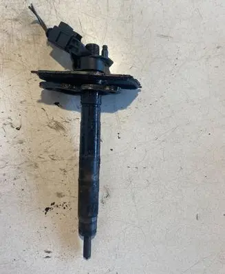 Audi A5 8T 8F Fuel injector 0445115058