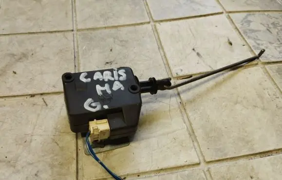 Mitsubishi Carisma Central locking motor 