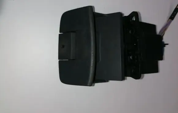 Renault Espace - Grand espace IV Hand parking brake switch 8200048590B