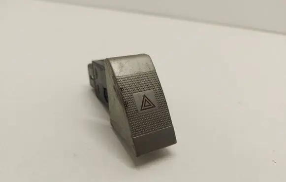 KIA Carnival Hazard light switch Z1105e