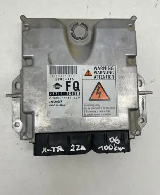 Nissan X-Trail T30 Engine control unit/module 23710ES65B 5800445 2758004454