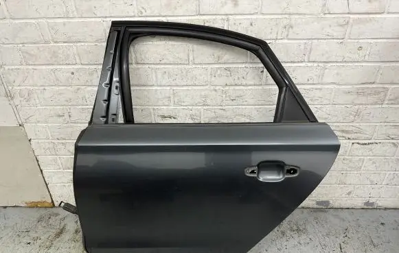 Audi A8 S8 D4 4H Rear door