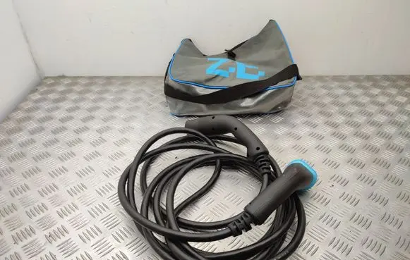 Renault Zoe Electric car charging cable 296909928R 243401523R 296957361R