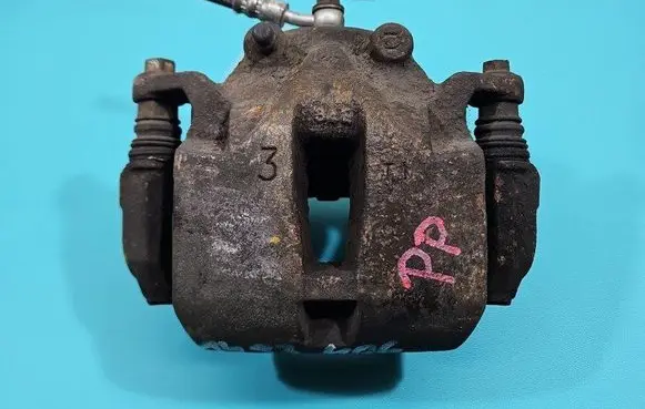 Front brake caliper
