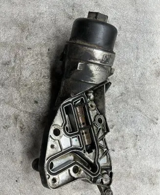 Opel Signum Oil filter mounting bracket 55565958