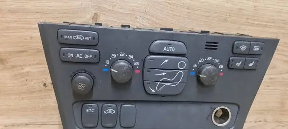 Volvo V70 Climate control unit