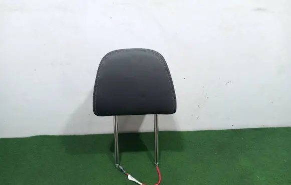 BMW 5 F10 F11 Front seat headrest 