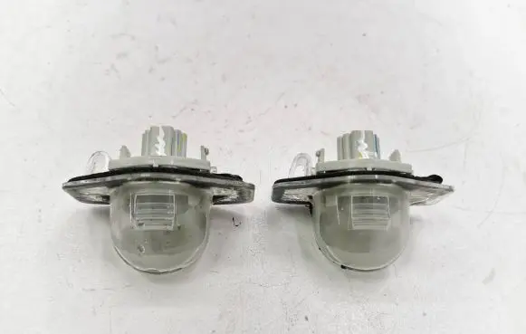 Honda CR-V Number plate light E44050