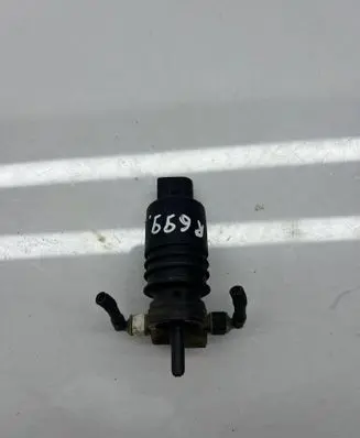 Volkswagen Caddy Windscreen/windshield washer pump 1T0955651A