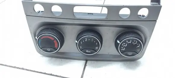 Alfa Romeo 147 Climate control unit 7353377750
