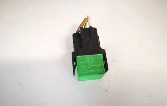 Peugeot 406 Other relay 12v35a03531