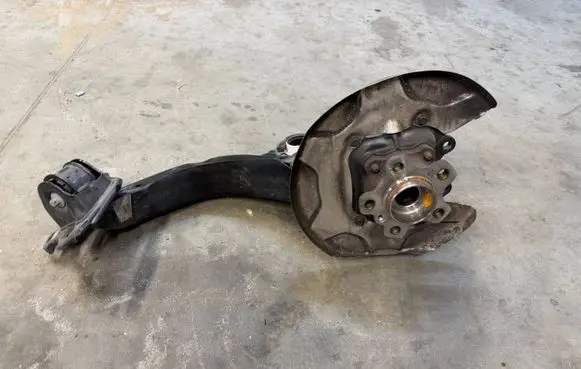 BMW X1 U11 Rear wheel hub spindle/knuckle 6894209 3332689409