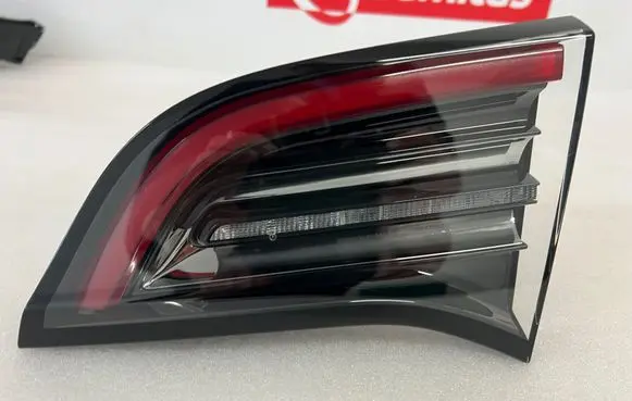Tesla Model 3 Tailgate rear/tail lights 150208900B 1502089 2SD2715342