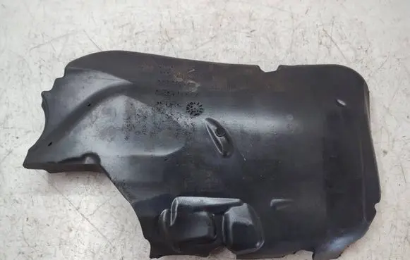 BMW X4 F26 Heat shield in engine bay 8513137