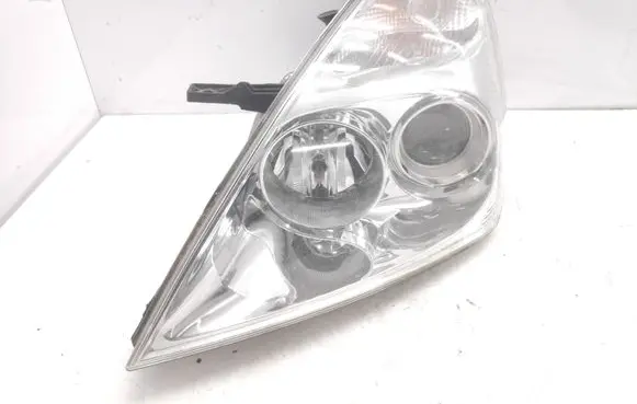 KIA Carnival Headlight/headlamp 921014D0
