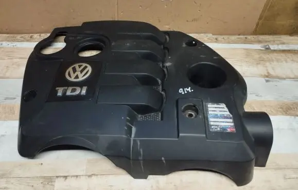 Volkswagen PASSAT B5.5 Engine cover (trim) 038103925