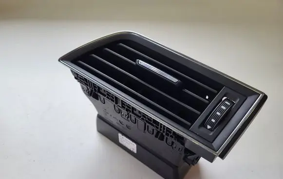 Skoda Superb B8 (3V) Dashboard side air vent grill/cover trim