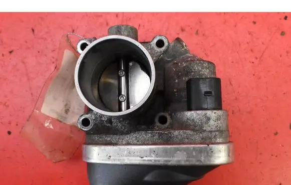 Volkswagen Polo Throttle body valve 036133062N