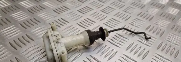 Audi 80 90 B3 Central locking vacuum pump 893862153A