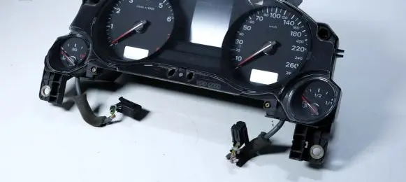 Audi A8 S8 D3 4E Speedometer (instrument cluster) 4E0920900E