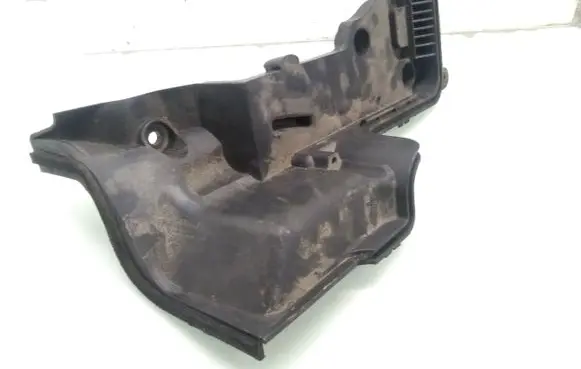 Land Rover Discovery 3 - LR3 Battery tray DWM500051
