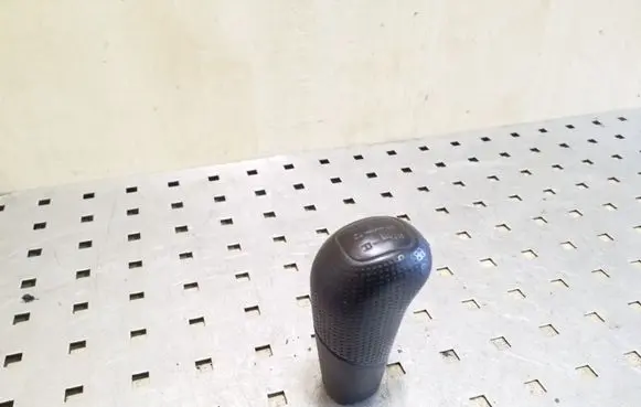 Mitsubishi Pajero Gear lever shifter trim leather/knob
