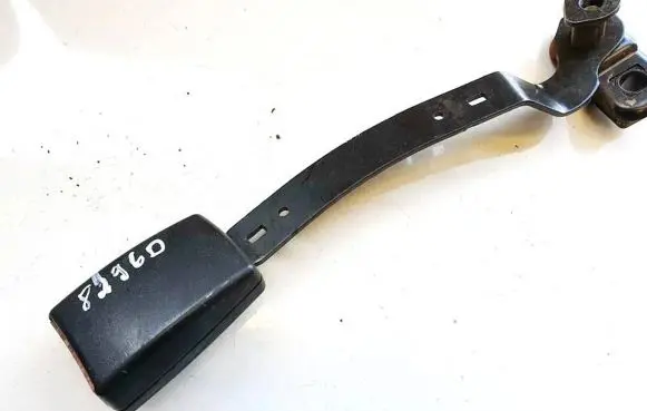 Volkswagen Bora Front seatbelt buckle 1j4857756e