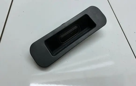 Opel Zafira C Tailgate opening switch 13271375