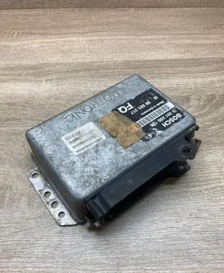 Opel Omega B2 Engine control unit/module ECU 90323317 0261200128