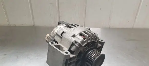 Audi A4 S4 B7 8E 8H Generator/alternator 06B903016S 2542509C SG12B047